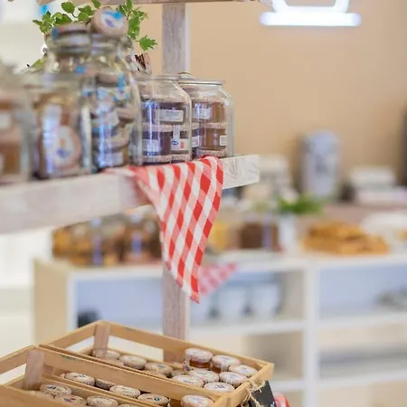 La Terrassa بلاتجا ذارو