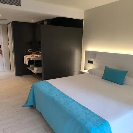 La Terrassa فندق 3*