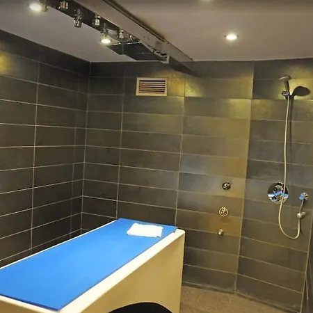 La Terrassa بلاتجا ذارو