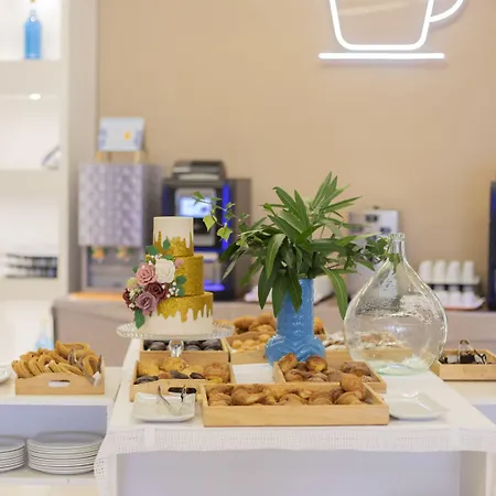 La Terrassa فندق 3*