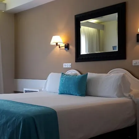 La Terrassa ホテル 3*