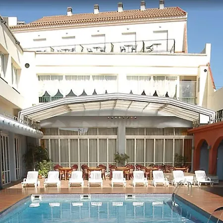 La Terrassa 3* 플라티야 다로